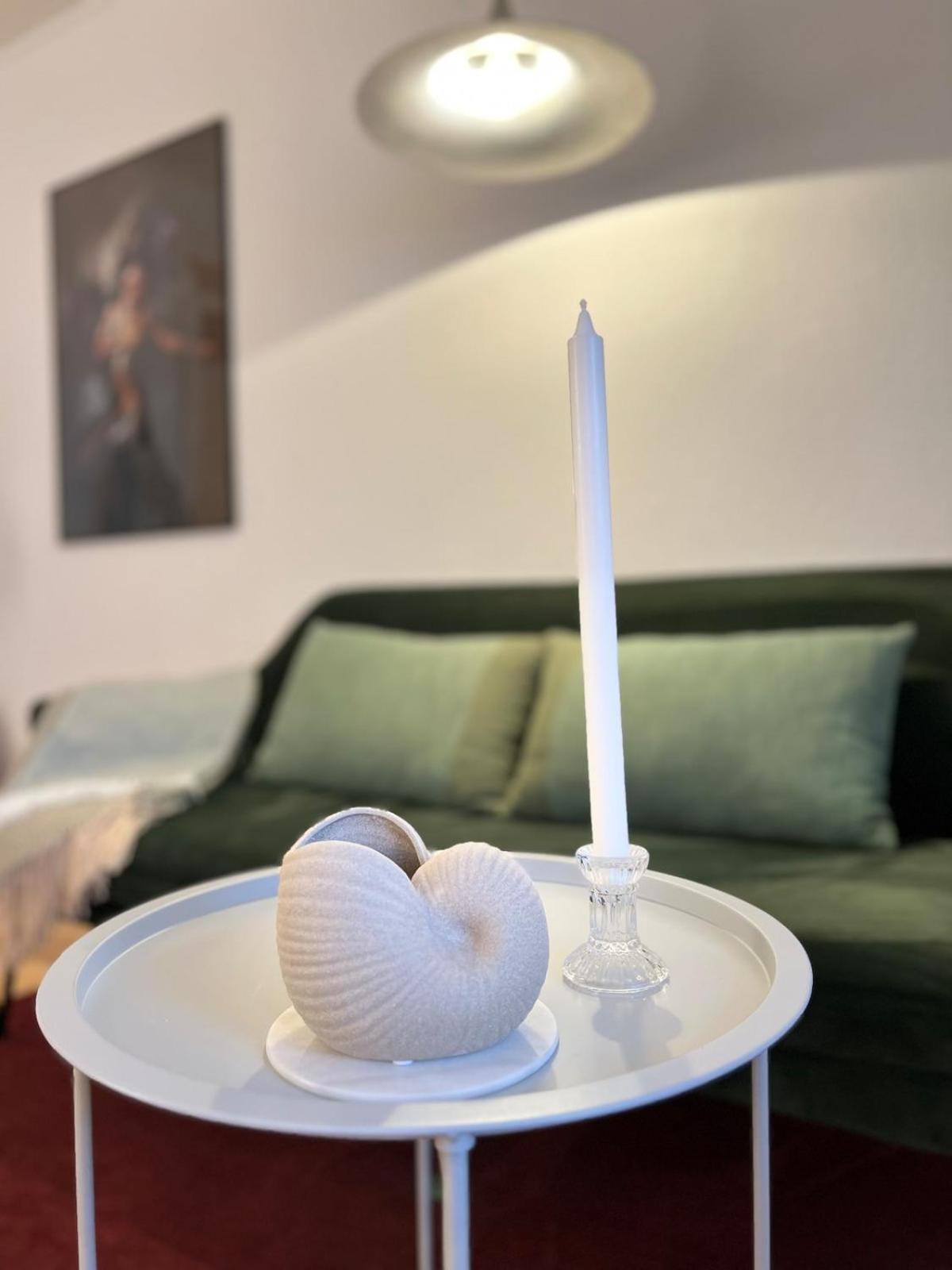 Charming 1-bedroom With Free Parking Apartamento *